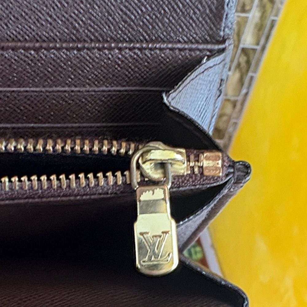 Louis Vuitton Wallet with Button Closure - Picture 9 of 13